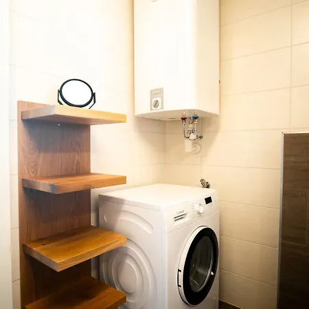 Quehenberger アパート ミルシュタット