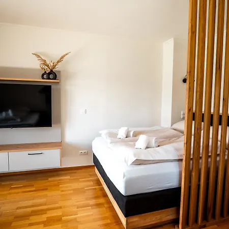 Quehenberger アパート ミルシュタット